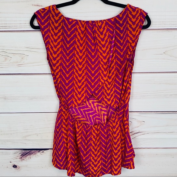 PAPER CRANE Open Back Chevron Top - Picture 2 of 7